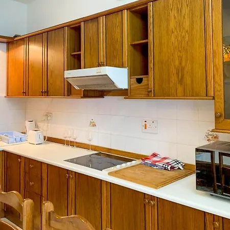 Seafront In Gozo, - Happy Apartmán Marsalforn