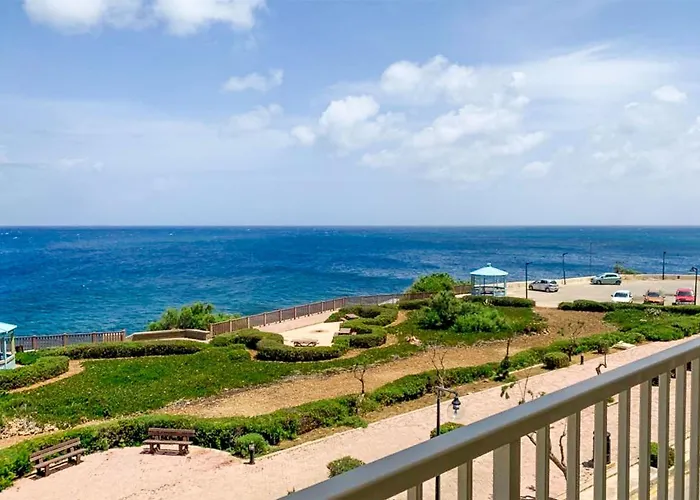 Apartamento Seafront In Gozo, - Happy