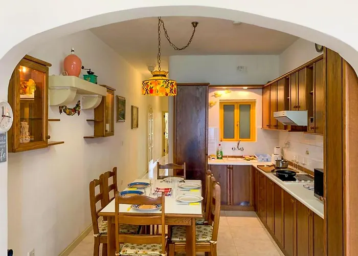 Apartamento Seafront In Gozo, - Happy Marsalforn