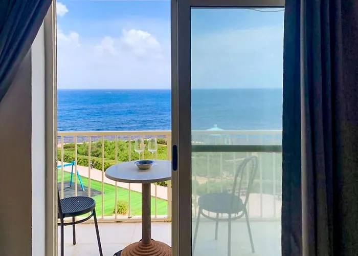 Seafront In Gozo, - Happy Apartamento