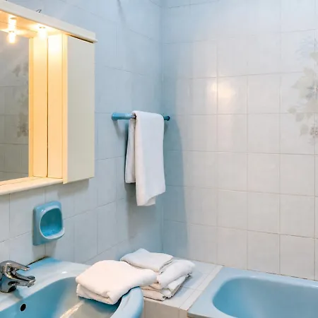 Apartment Seafront In Gozo, - Happy Marsalforn