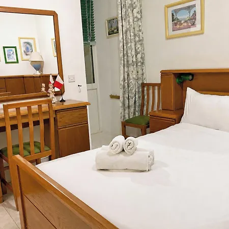 Seafront In Gozo, - Happy Apartment *