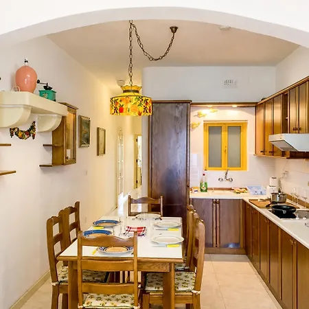 Seafront In Gozo, - Happy Apartment *