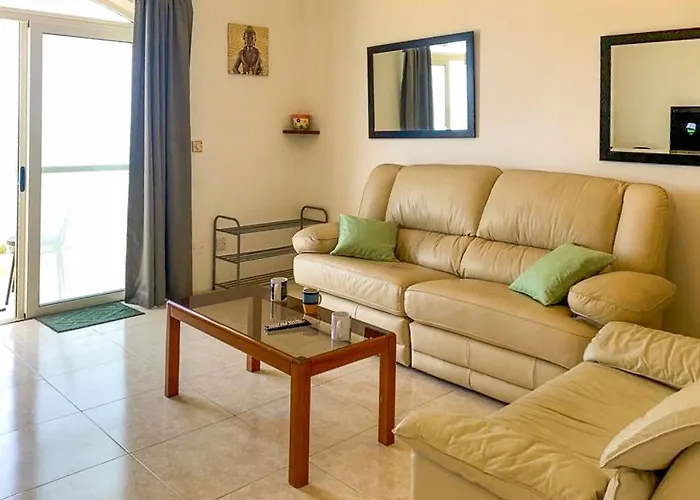 Seafront In Gozo, - Happy Apartament Marsalforn