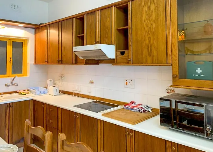 Seafront In Gozo, - Happy Apartament Marsalforn